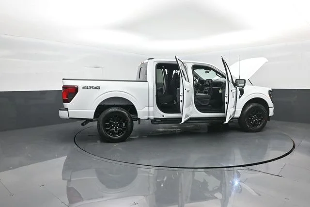 New 2026 White Ford XLT image 21
