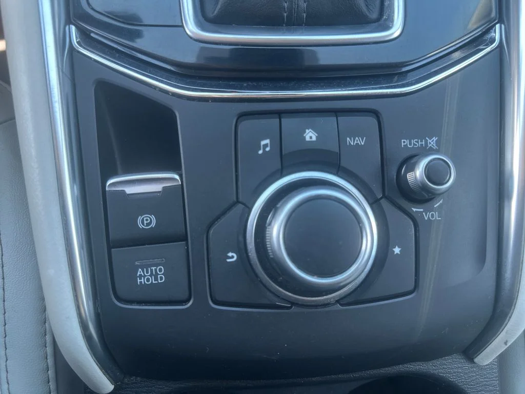 Used 2017 White Mazda Grand Touring image 14