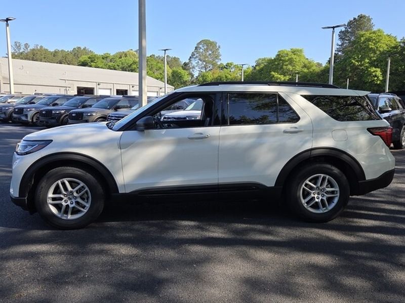 New 2026 Star White Metallic Tri-Coat Ford Active image 5