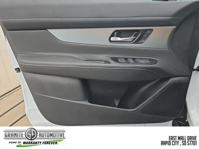2025 Nissan Murano SL - Photo 10