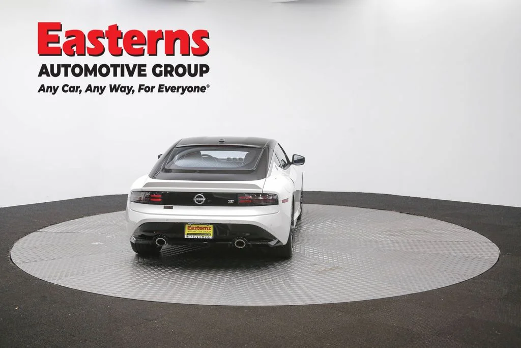 Used 2025 White Nissan Performance image 35