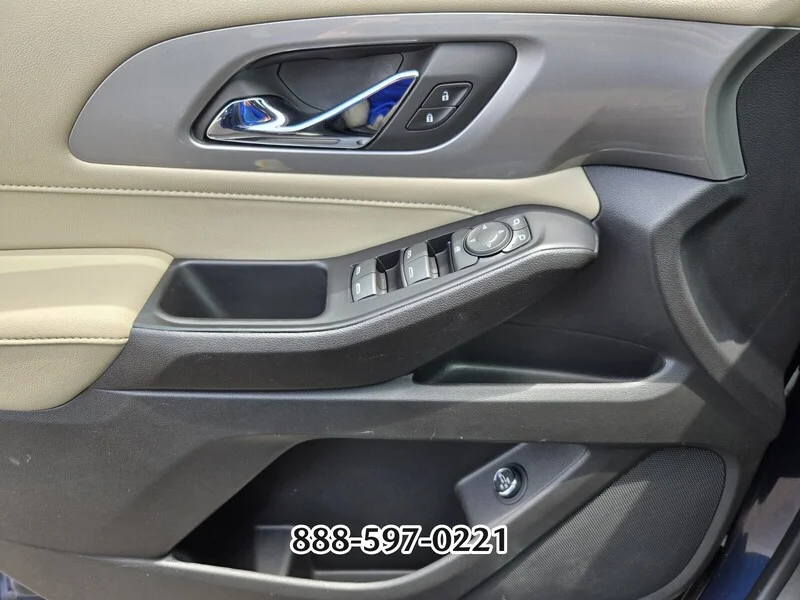 Used 2023 Blue Metallic CHEVROLET LT LEATHER image 32