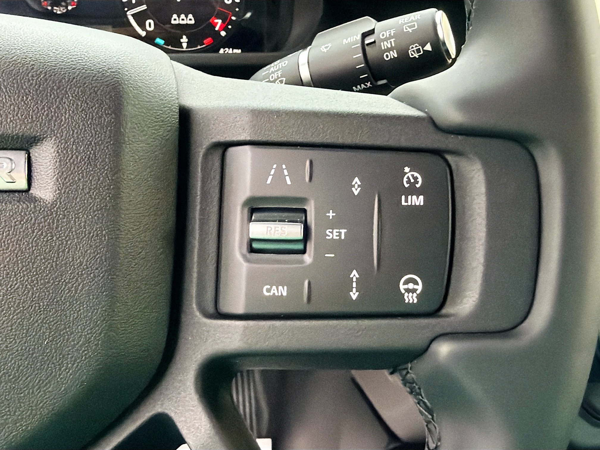 New 2026 Keswick Green Metallic Land Rover Trophy Edition Keswick image 37