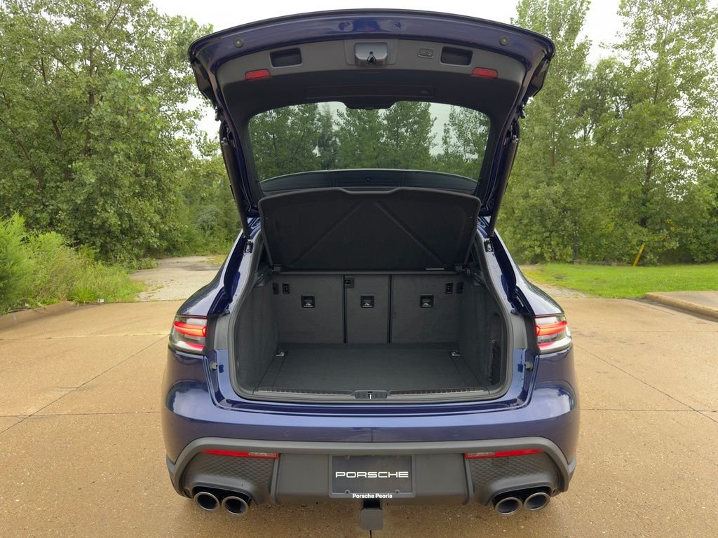 New 2026 Gentian Blue Metallic Porsche  image 32