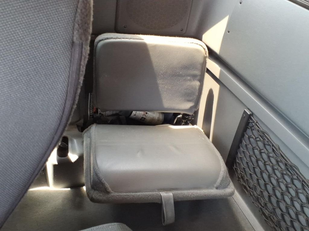 Used 2010 Silver Metallic Ford XL image 5