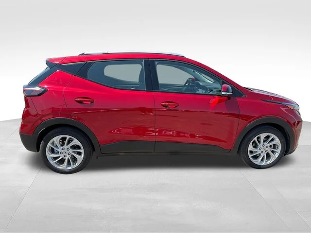 Used 2023 Red Chevrolet LT image 8