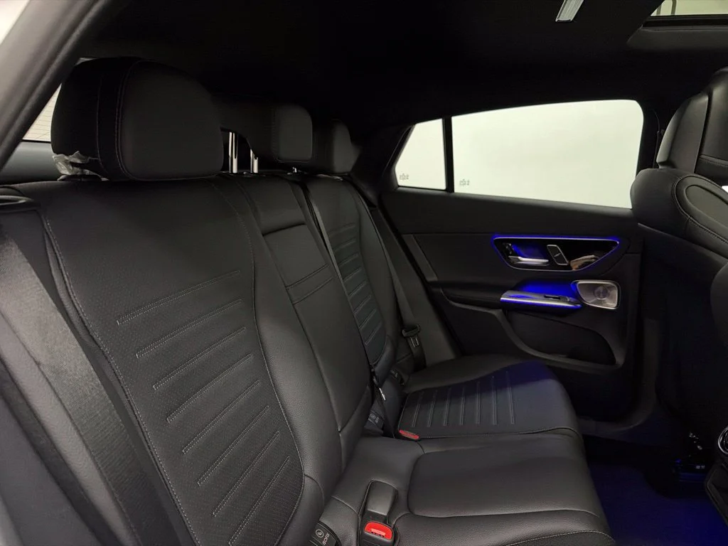 New 2027 White Mercedes-Benz GLC 300 Coupe image 28