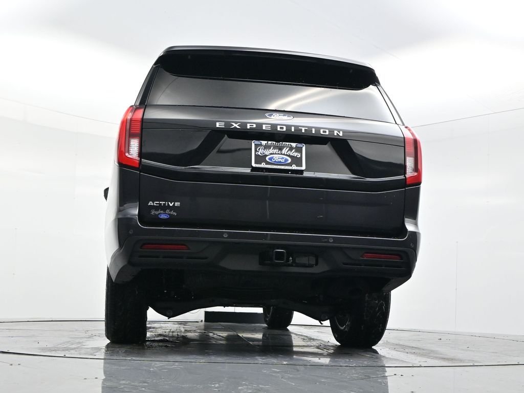 New 2025 Dark Matter Gray Metallic Ford Active image 56