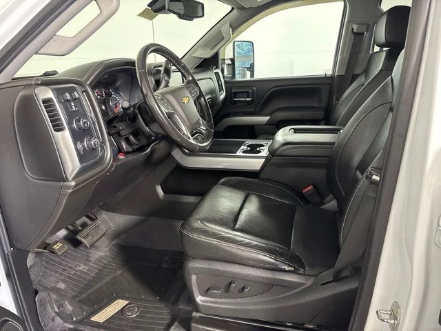 Used 2019 White Chevrolet LTZ image 13