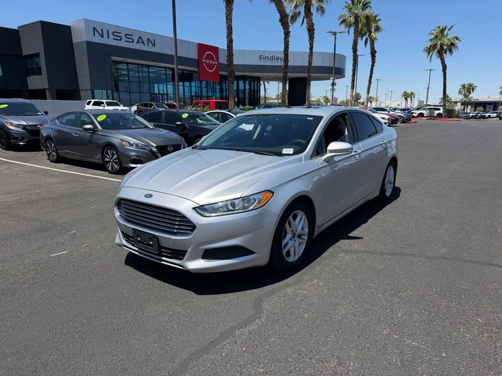 2015 Ford Fusion SE FWD's photo