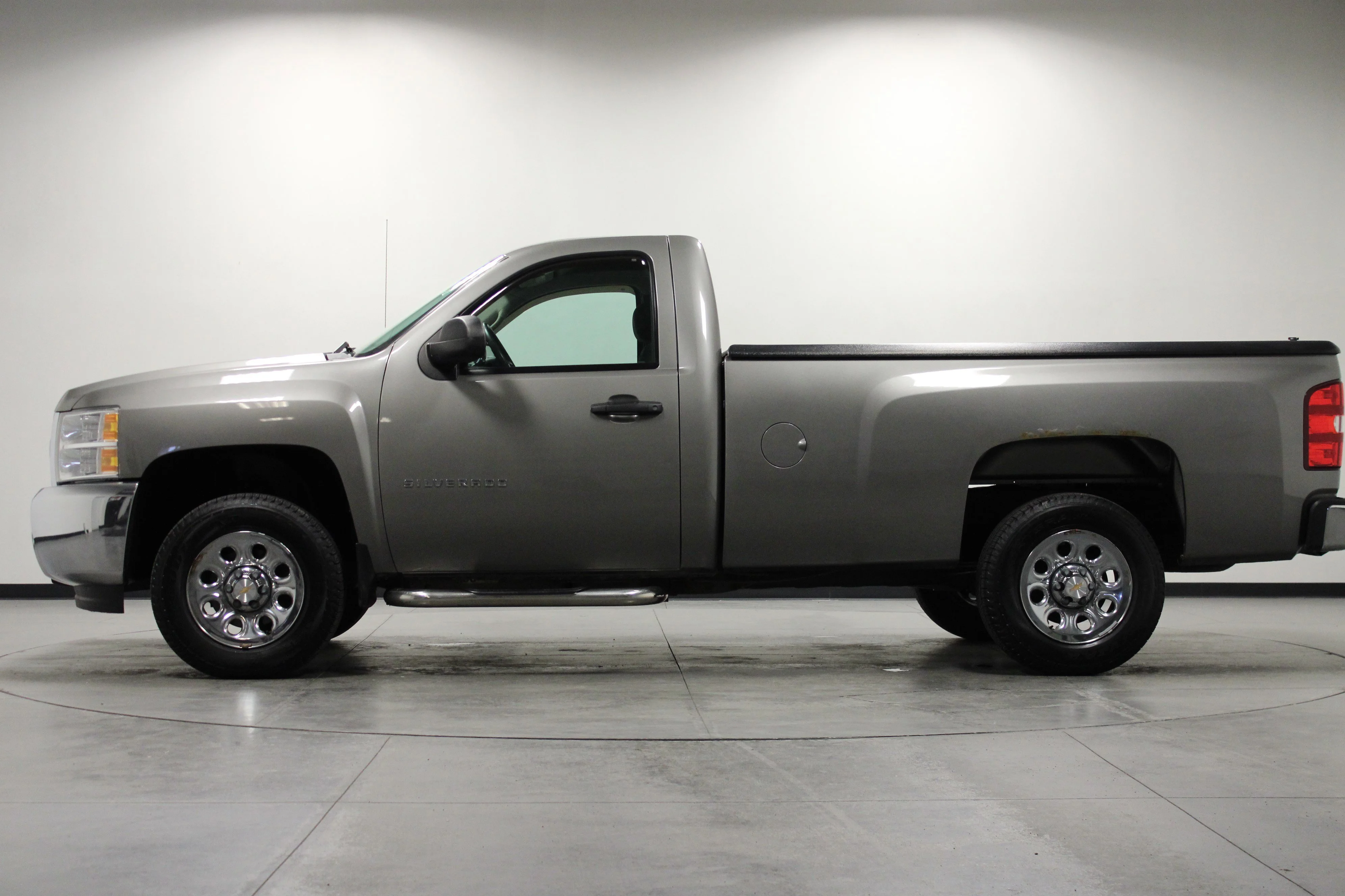 Used 2013 GRAYSTONE METALLIC Chevrolet Work Truck image 7