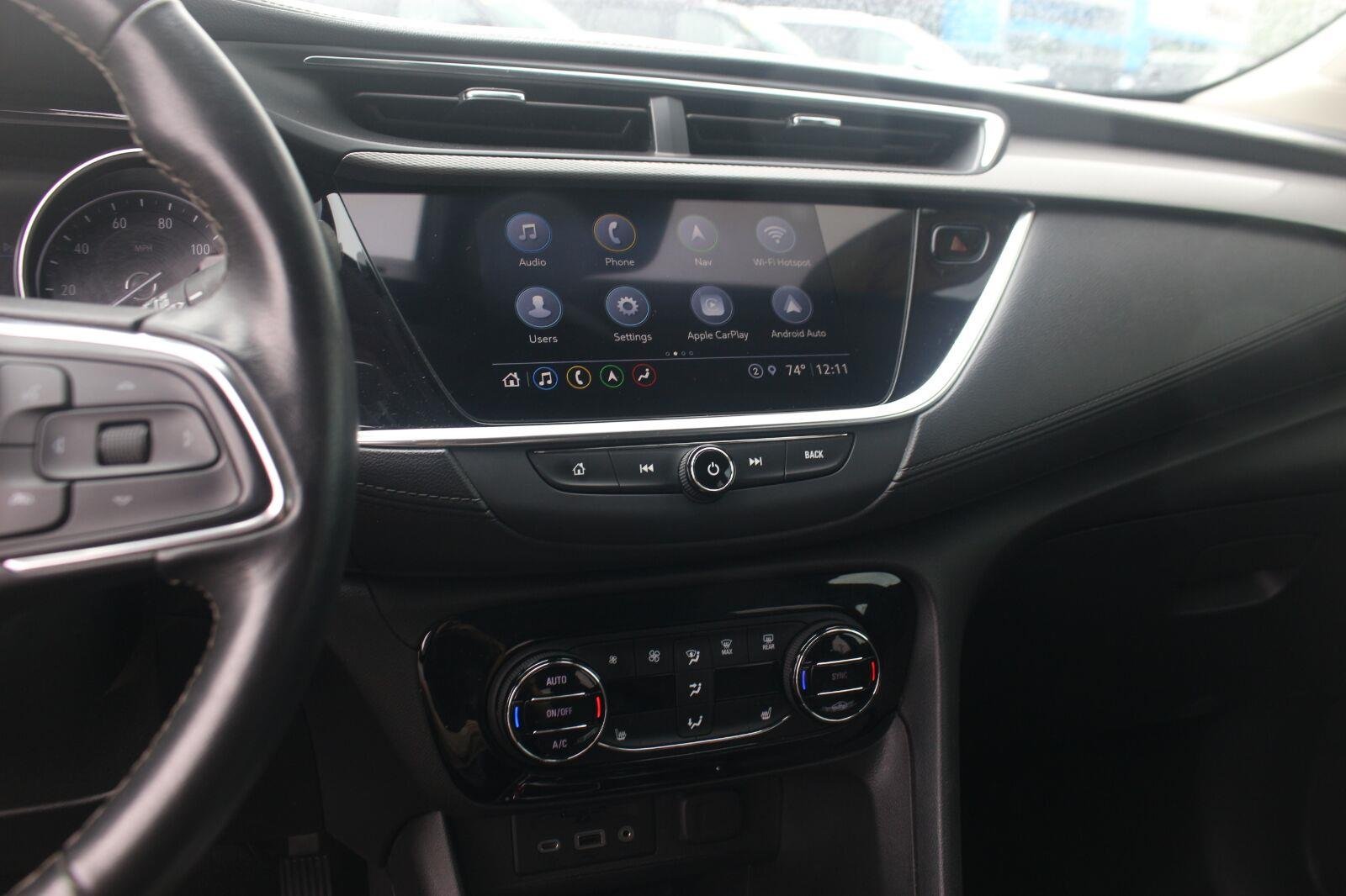 Used 2022 White Frost Tricoat Buick Essence image 21