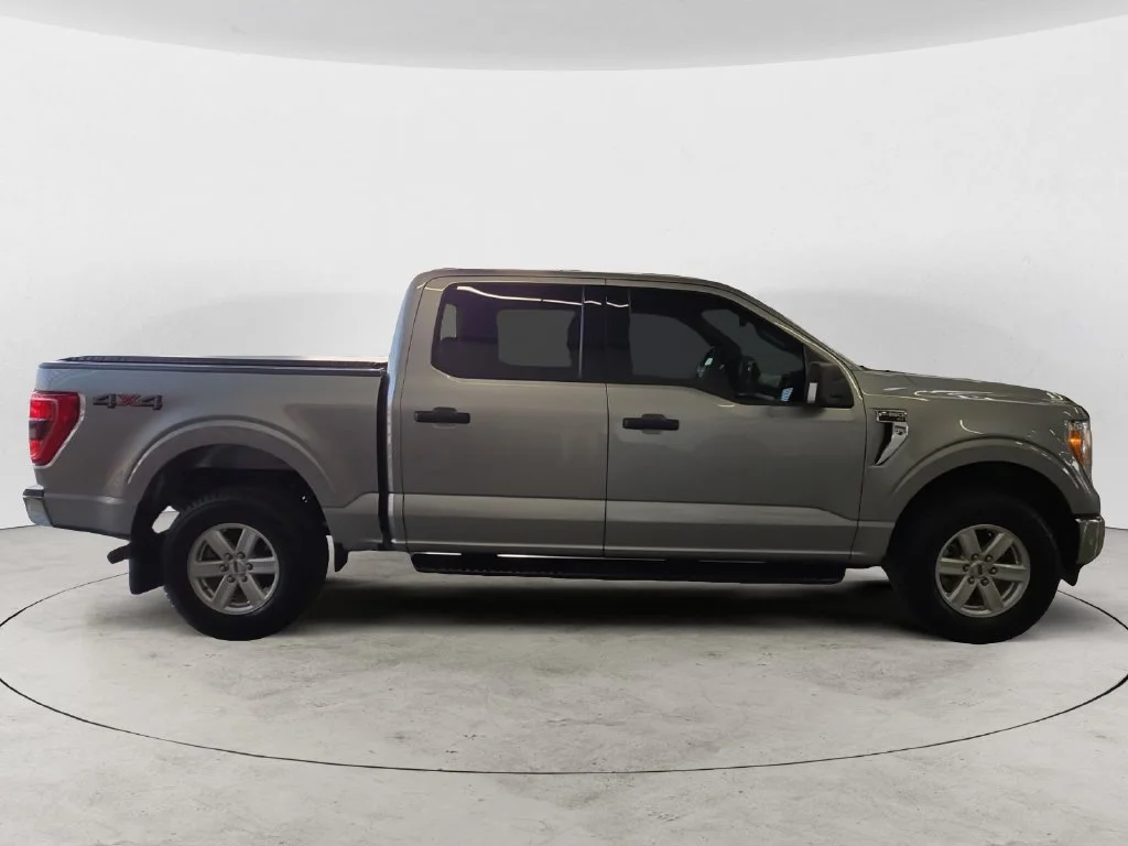 Used 2021 Silver Ford XLT image 4