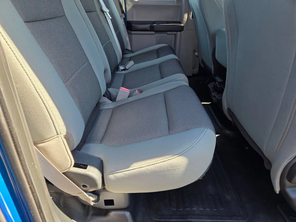 Used 2018 Lightning Blue Ford XL image 13