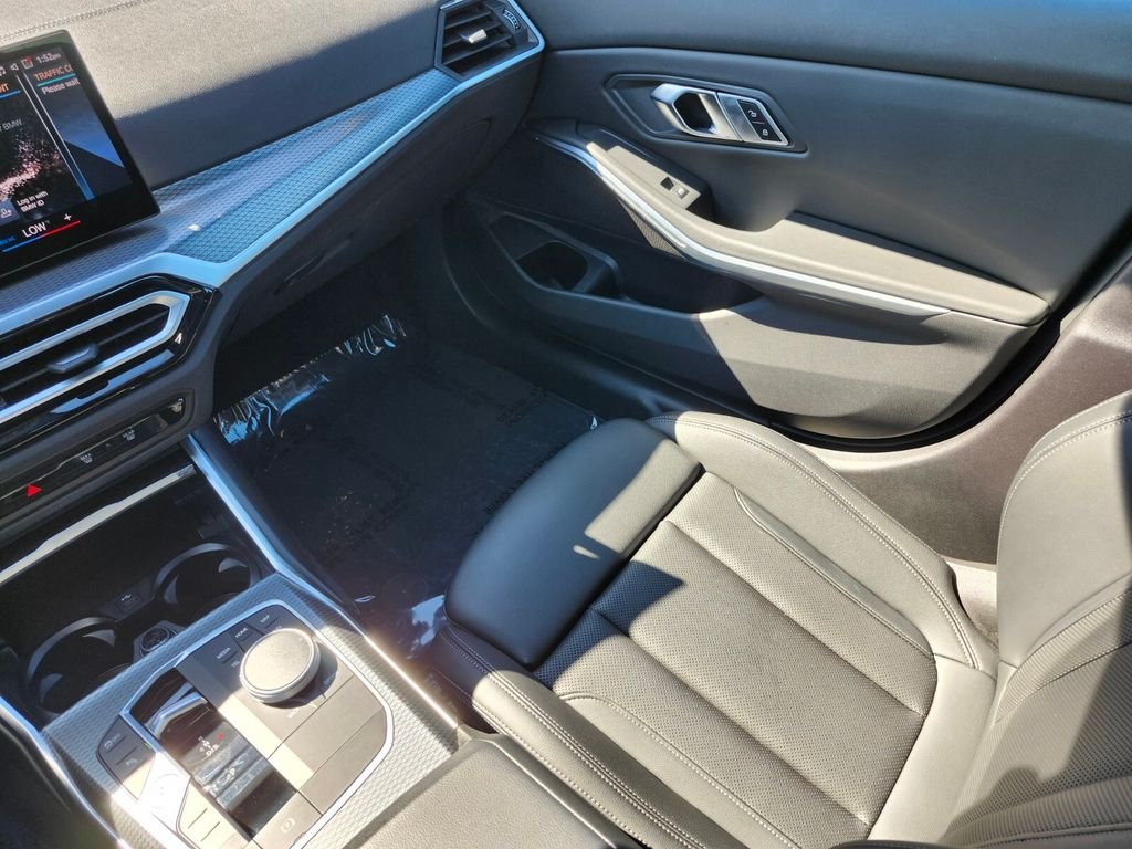 Used 2023 Black BMW M340i xDrive image 15