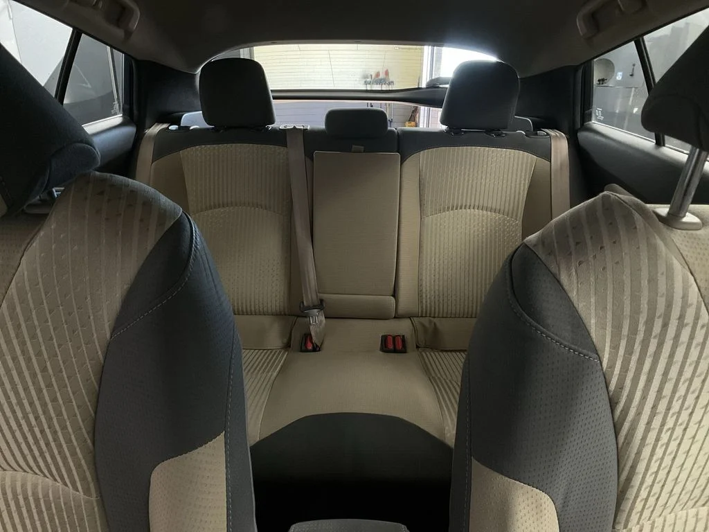 Used 2016 Blizzard Pearl Toyota Three image 29