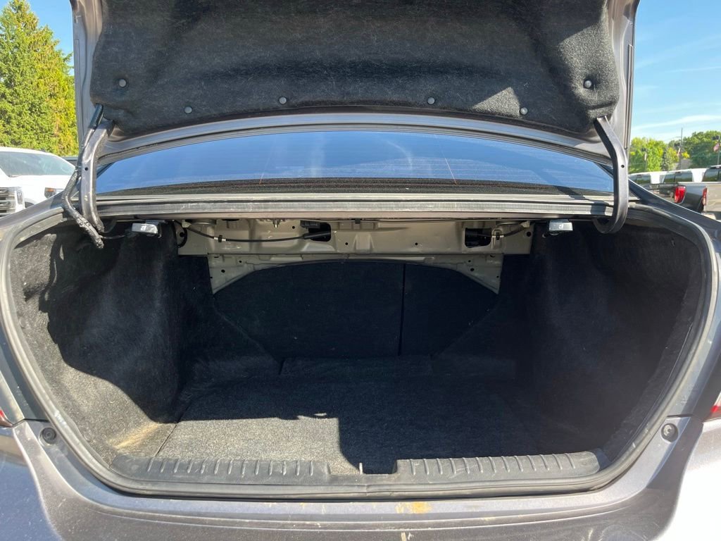 Used 2015  Honda EX image 11