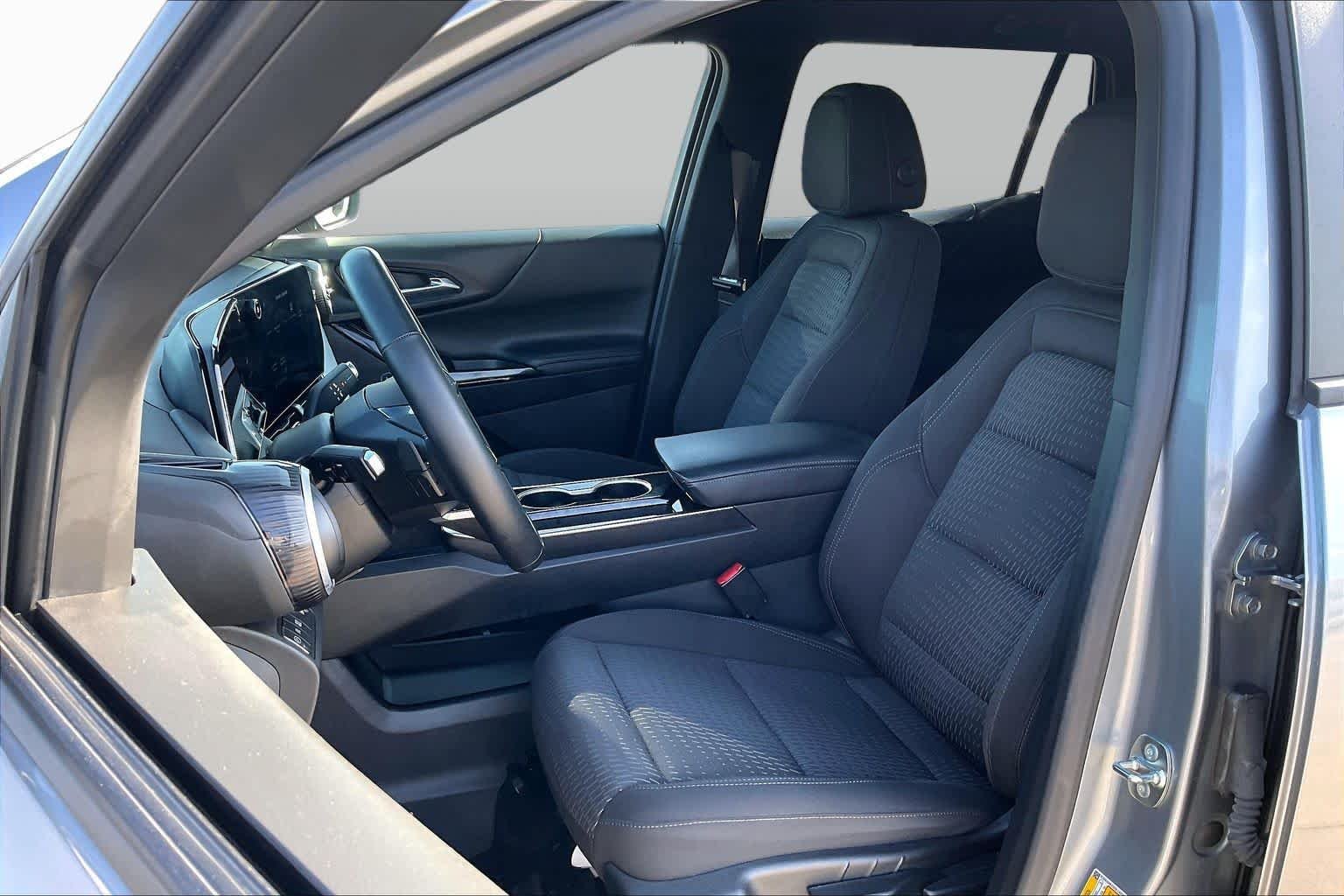 Used 2025 Sterling Gray Metallic Chevrolet LT image 8