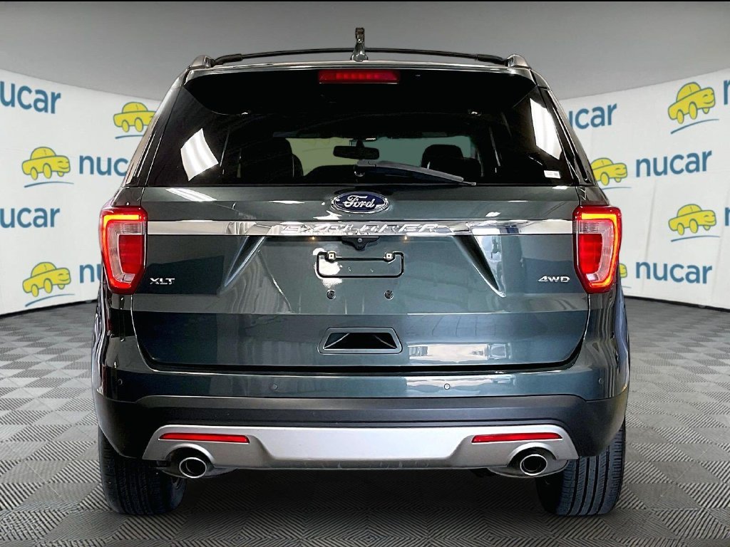 Used 2016 Gray Ford XLT image 5