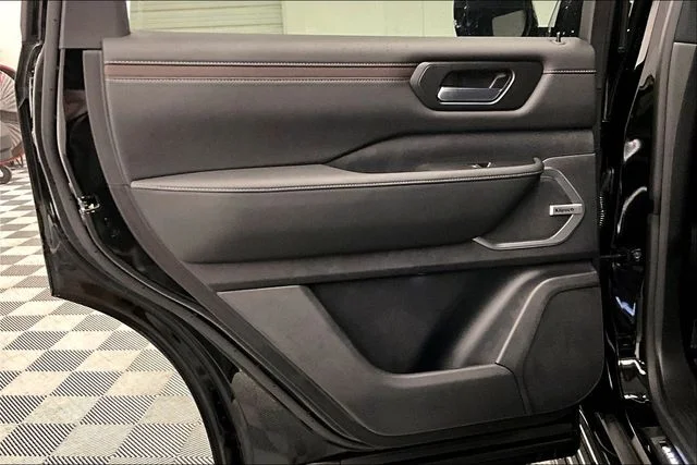 New 2026 Super Black Nissan Platinum image 33