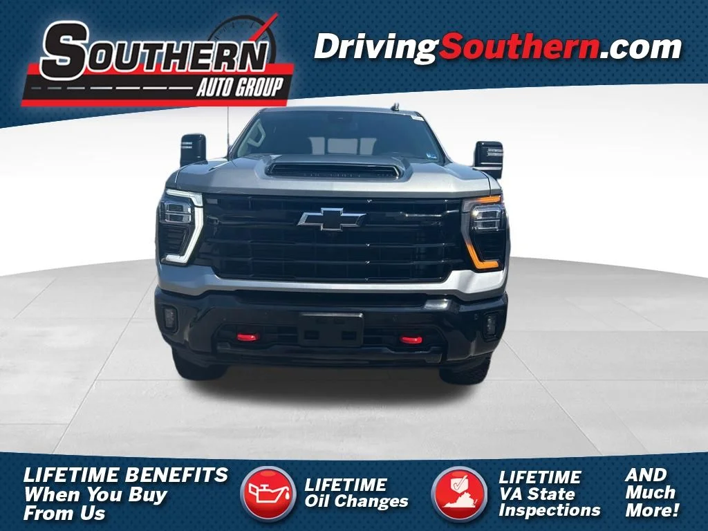 Used 2025 Gray Chevrolet LT image 1