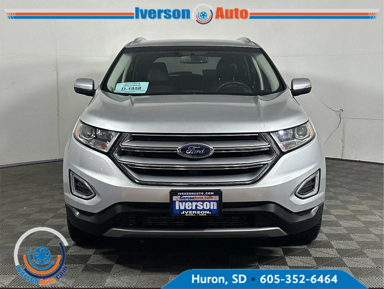 Used 2018 Silver Ford Titanium image 2