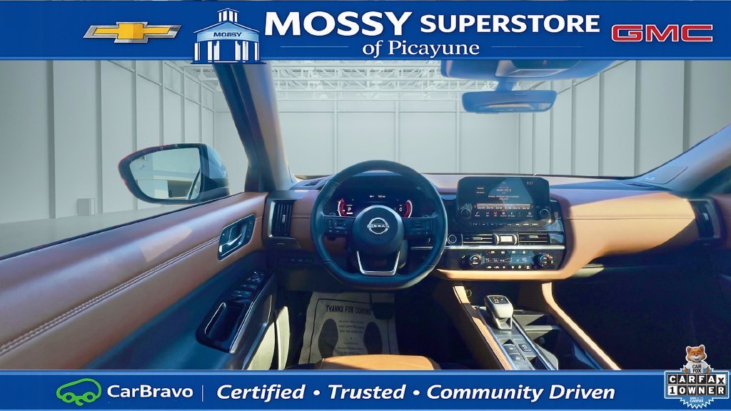 Certified Used 2024 White Nissan Platinum image 17