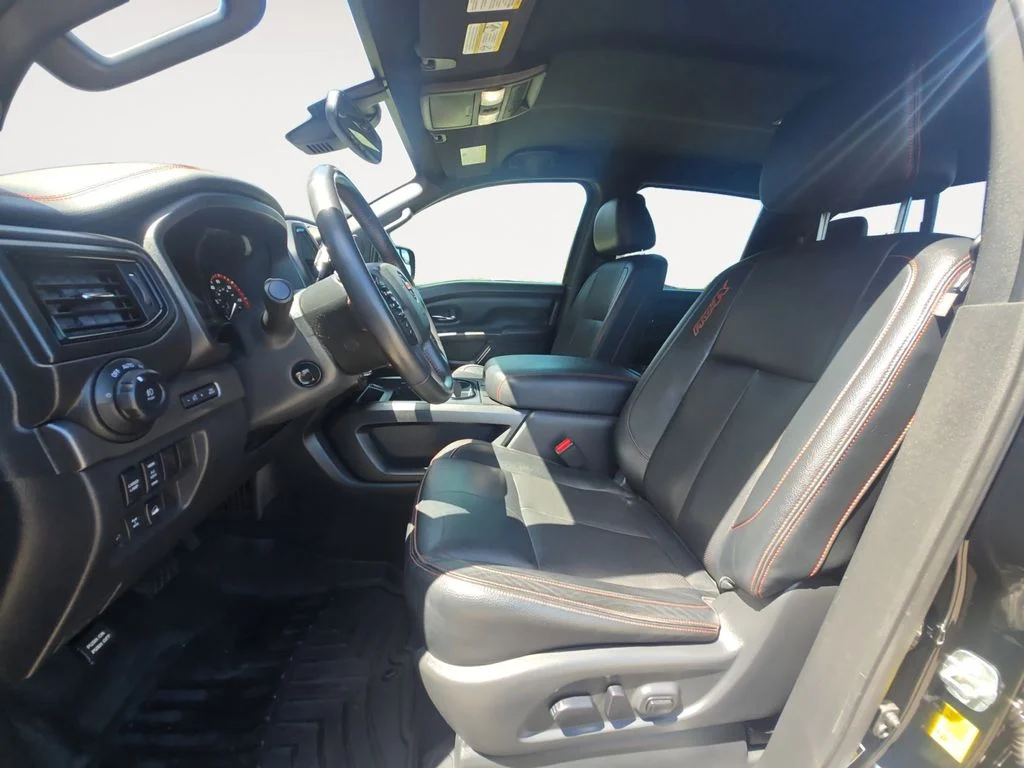Used 2021 Black Nissan PRO-4X image 9