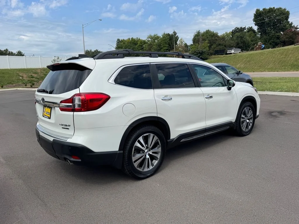 Used 2020 White Subaru Limited image 4