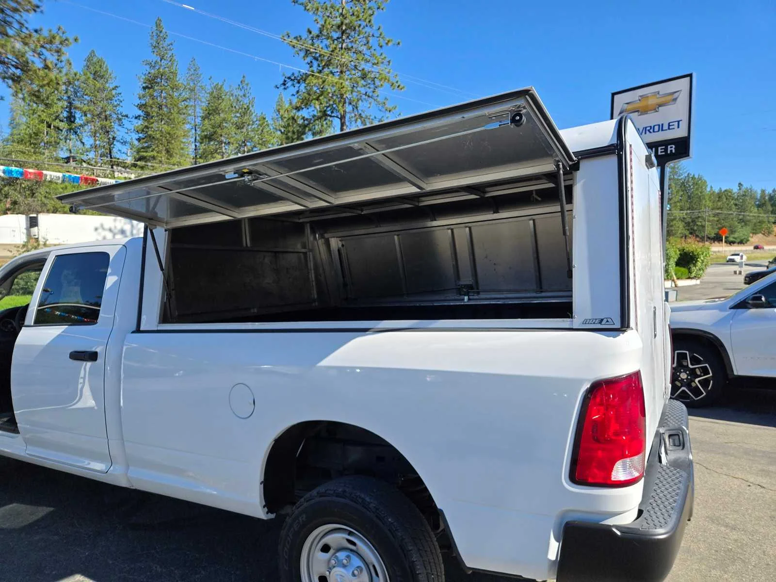 Used 2018  Ram Tradesman image 29