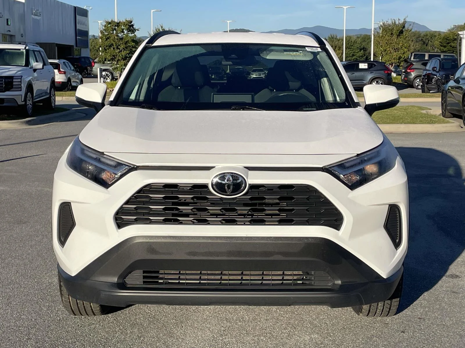Used 2025 Ice Cap Toyota XLE image 23