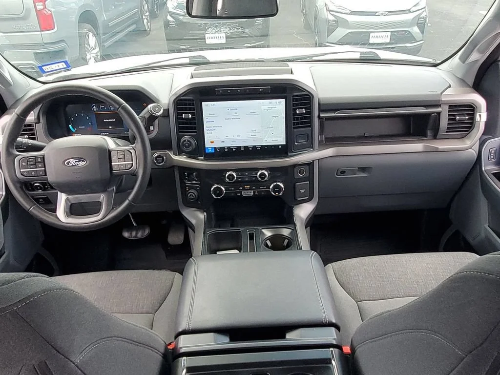 Used 2024 White Ford XLT image 26