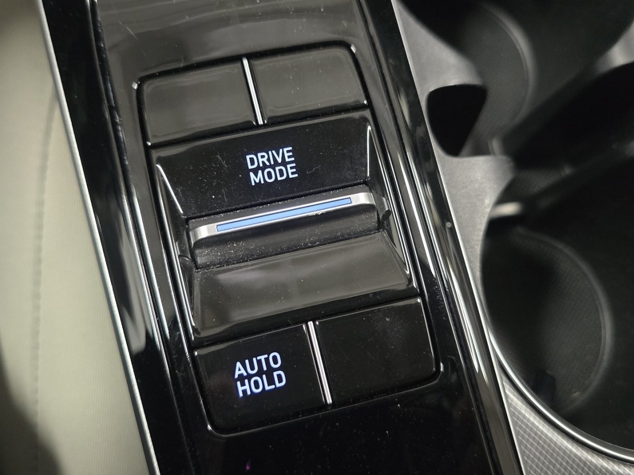 Used 2023 Gray Hyundai SEL image 27
