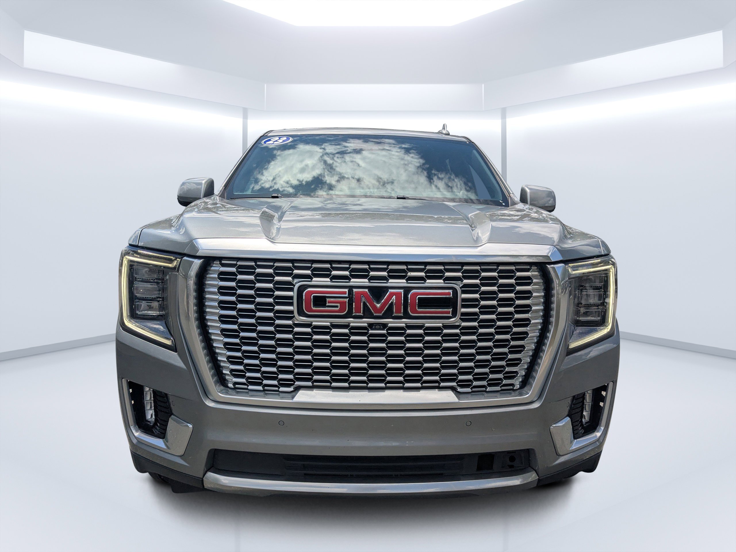 Used 2023 Sterling Metallic GMC Denali image 8