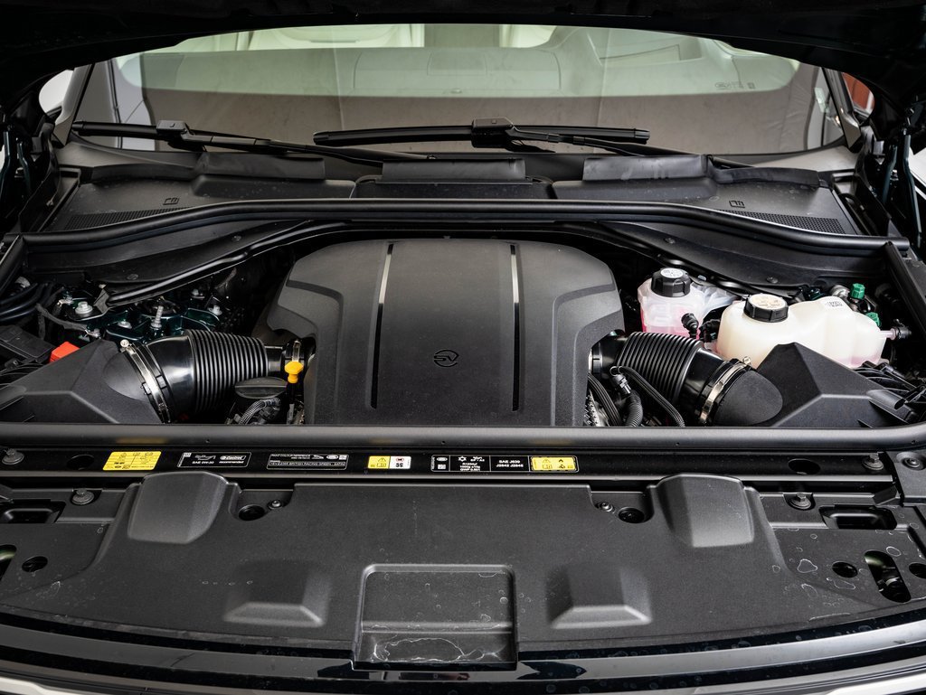 2026 Land Rover Range Rover SV - Photo 35