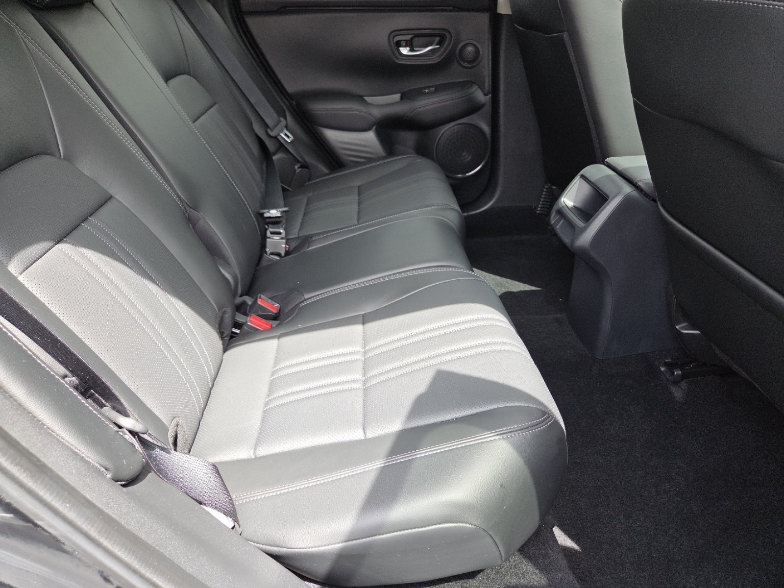 2025 Honda HR-V EX-L - Photo 23