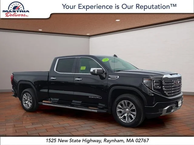 2025 GMC Sierra Denali 4WD Crew Cab Short Box's photo