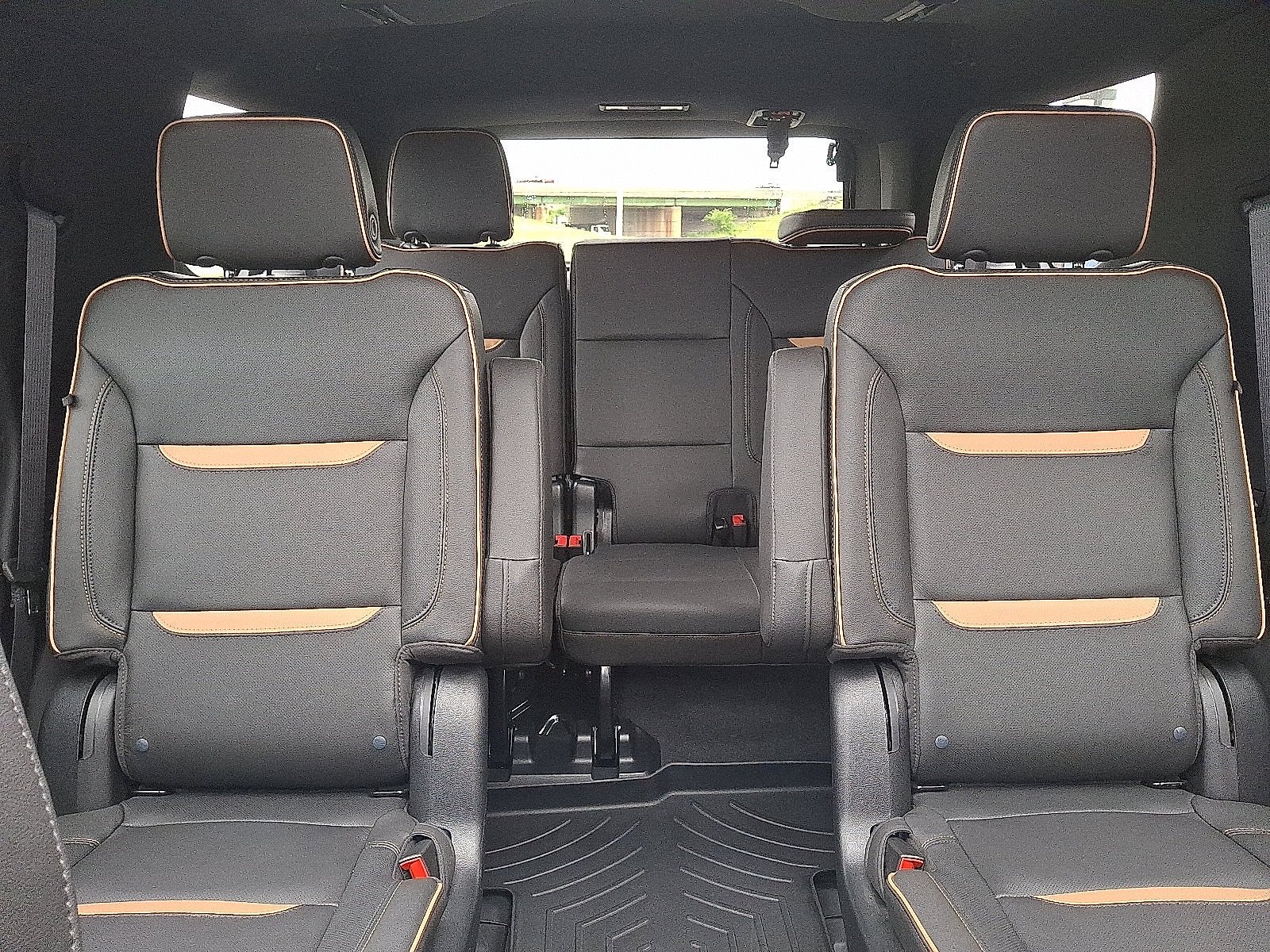 Used 2023 White Frost Tricoat GMC AT4 image 15