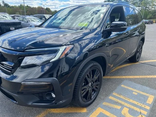 Certified Used 2020 Black Honda Black Edition image 7