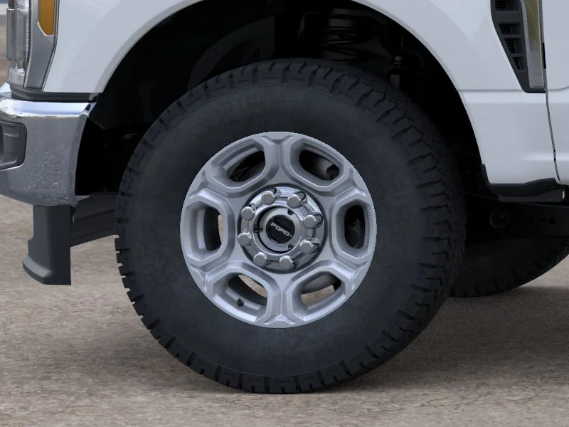 New 2026 Oxford White Ford F-250® XLT image 19