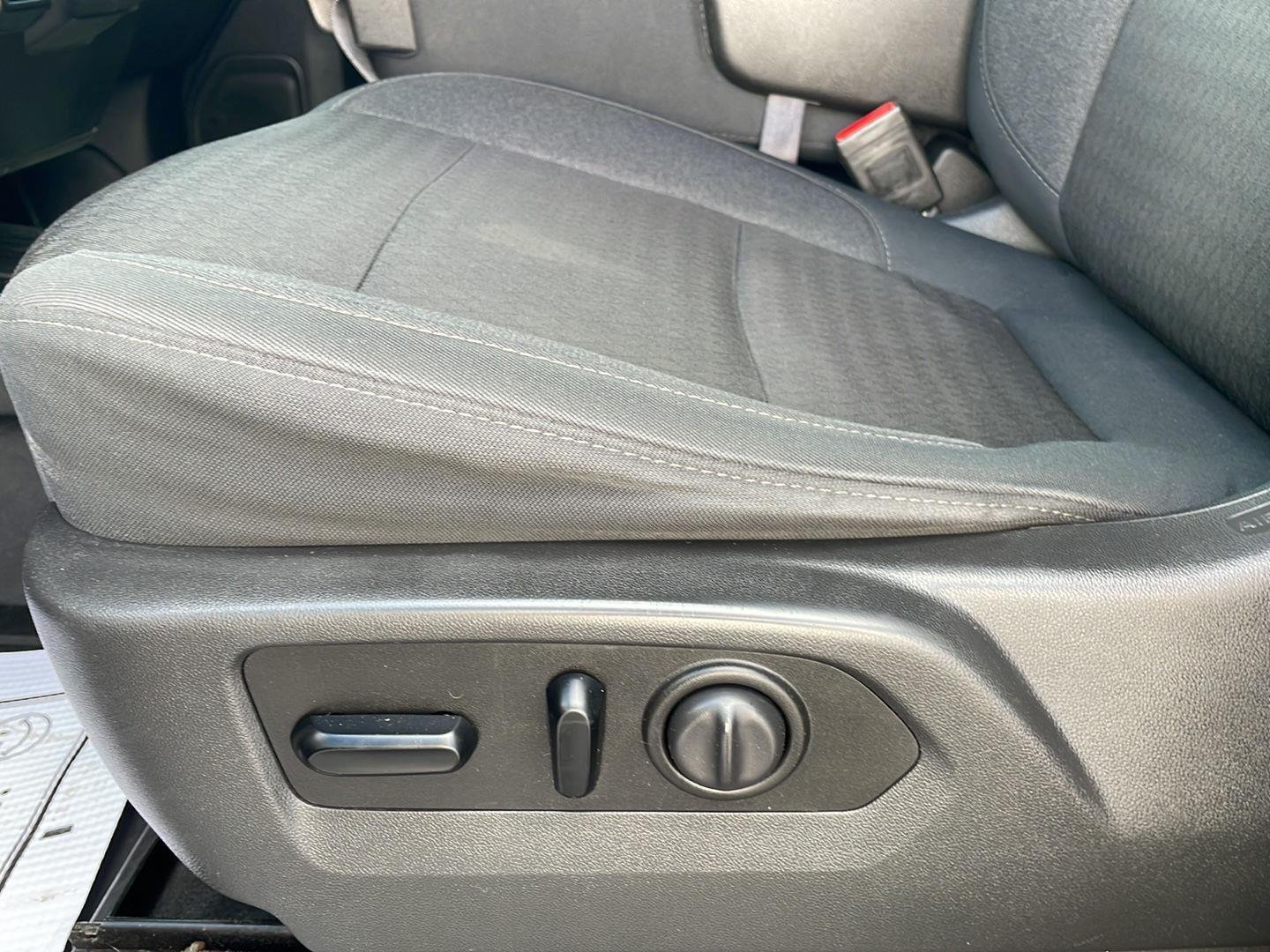 Used 2020 Onyx Black GMC Elevation image 15