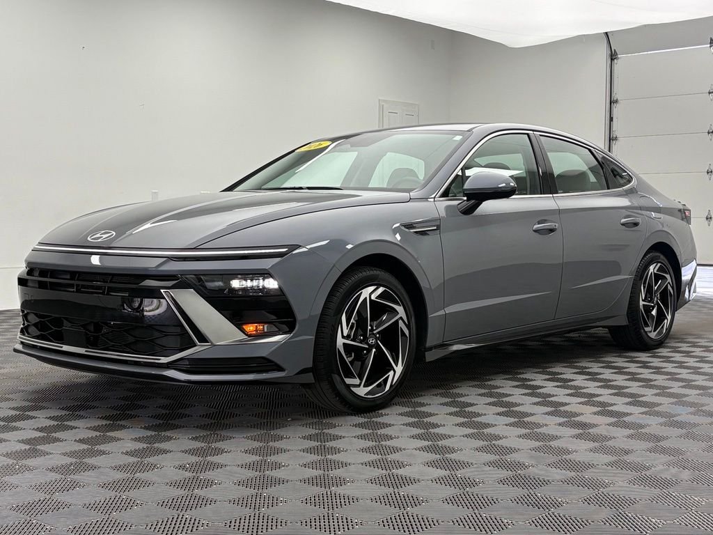 Used 2026 Transmission Blue Hyundai SEL Sport image 2
