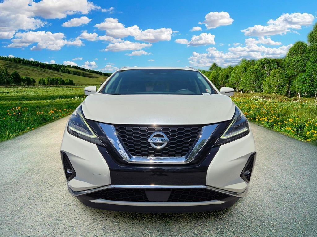 Used 2021 White Nissan Platinum image 8