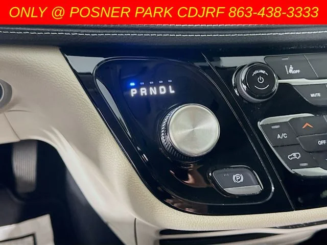 Used 2024 White Chrysler Select image 17
