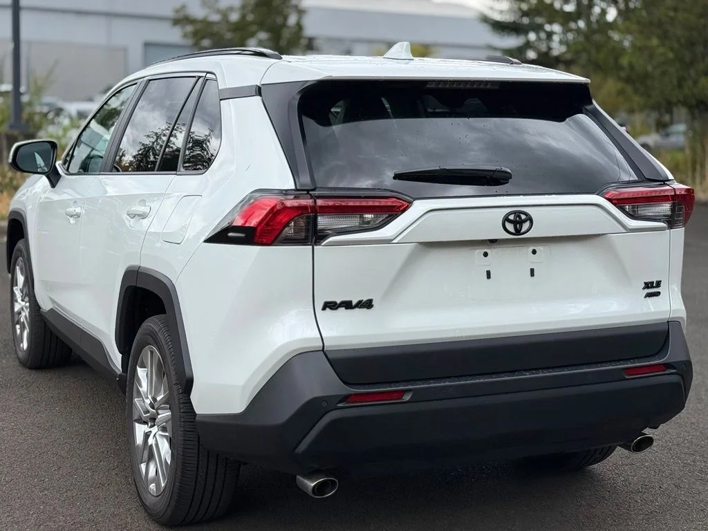 Certified Used 2025 Pearl Toyota XLE Premium image 3
