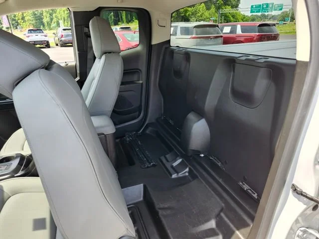 Used 2022 Summit White Chevrolet WT image 12