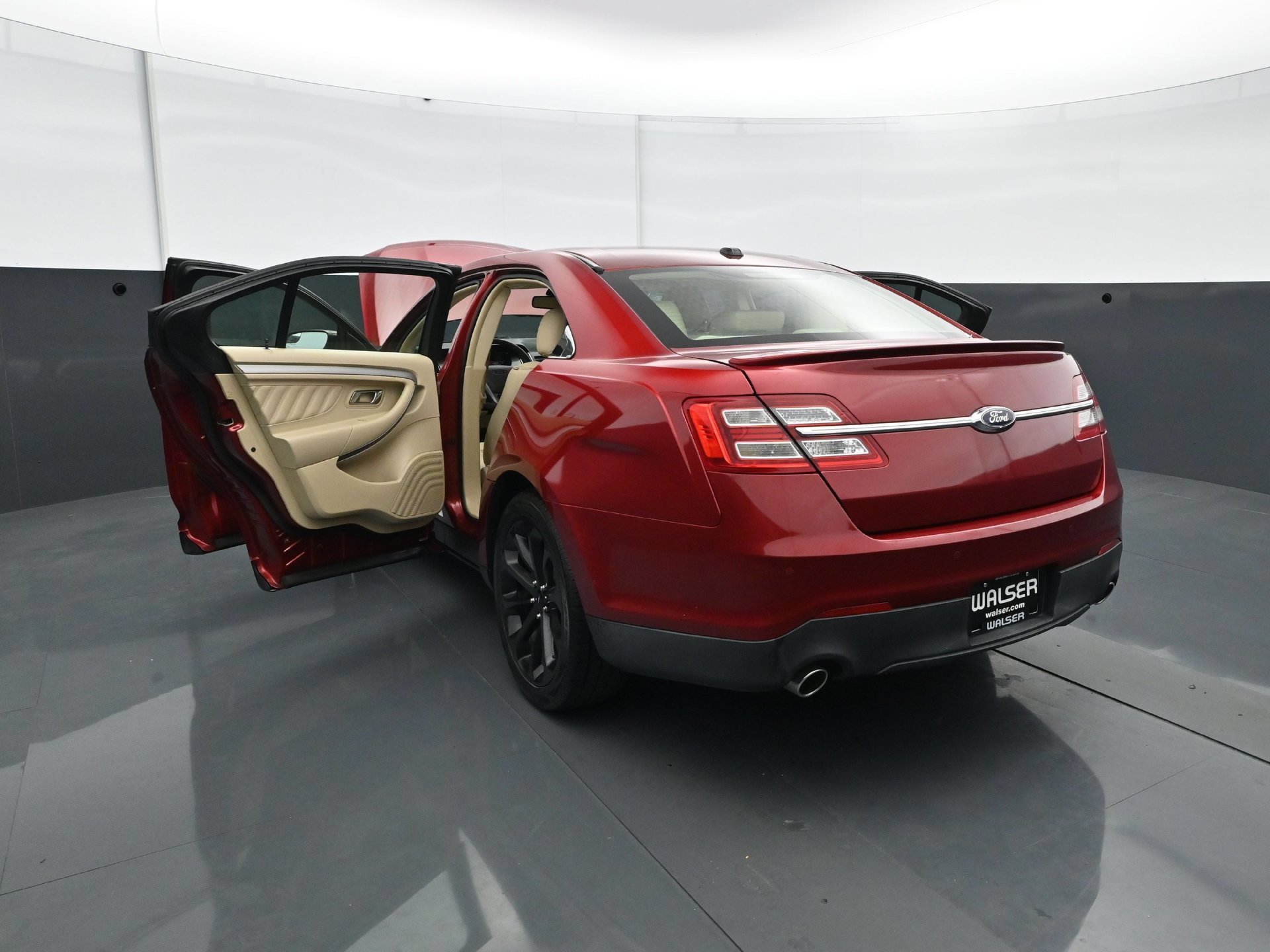Used 2015 Ruby Red Metallic Ford SEL image 31