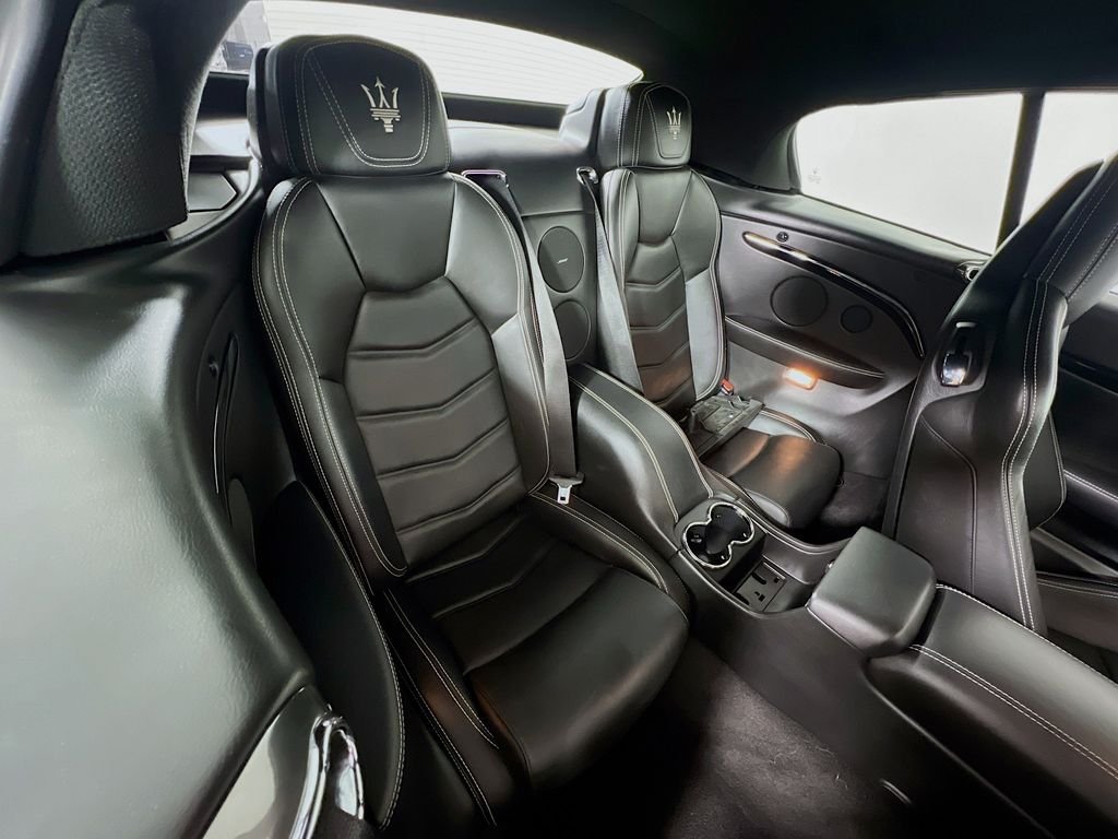 Used 2016 White Maserati Sport image 26