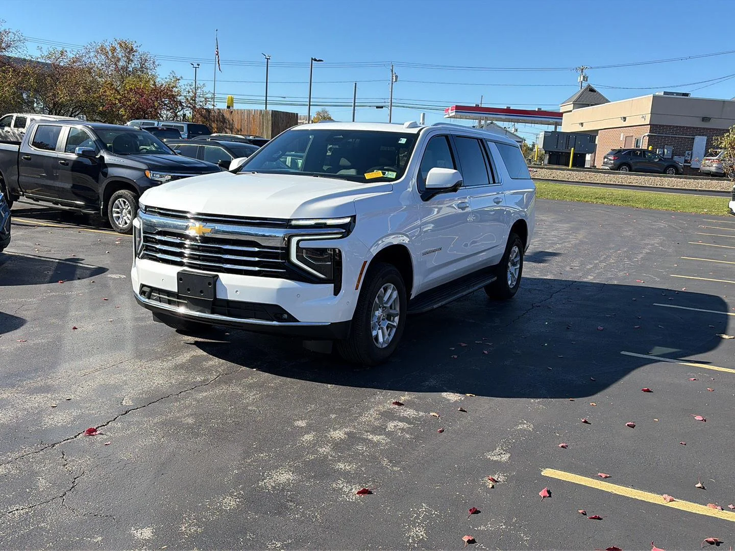 Used 2026 Summit White Chevrolet LT image 3