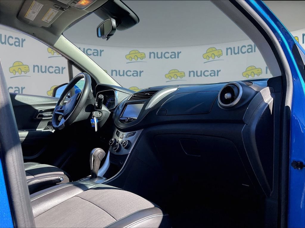 Used 2015 BRILLIANT BLUE METALLIC Chevrolet LT image 14